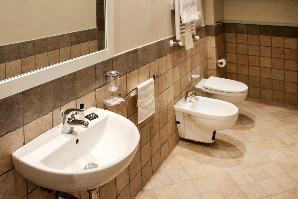 Lhp Suite Ривизондоли Екстериор снимка